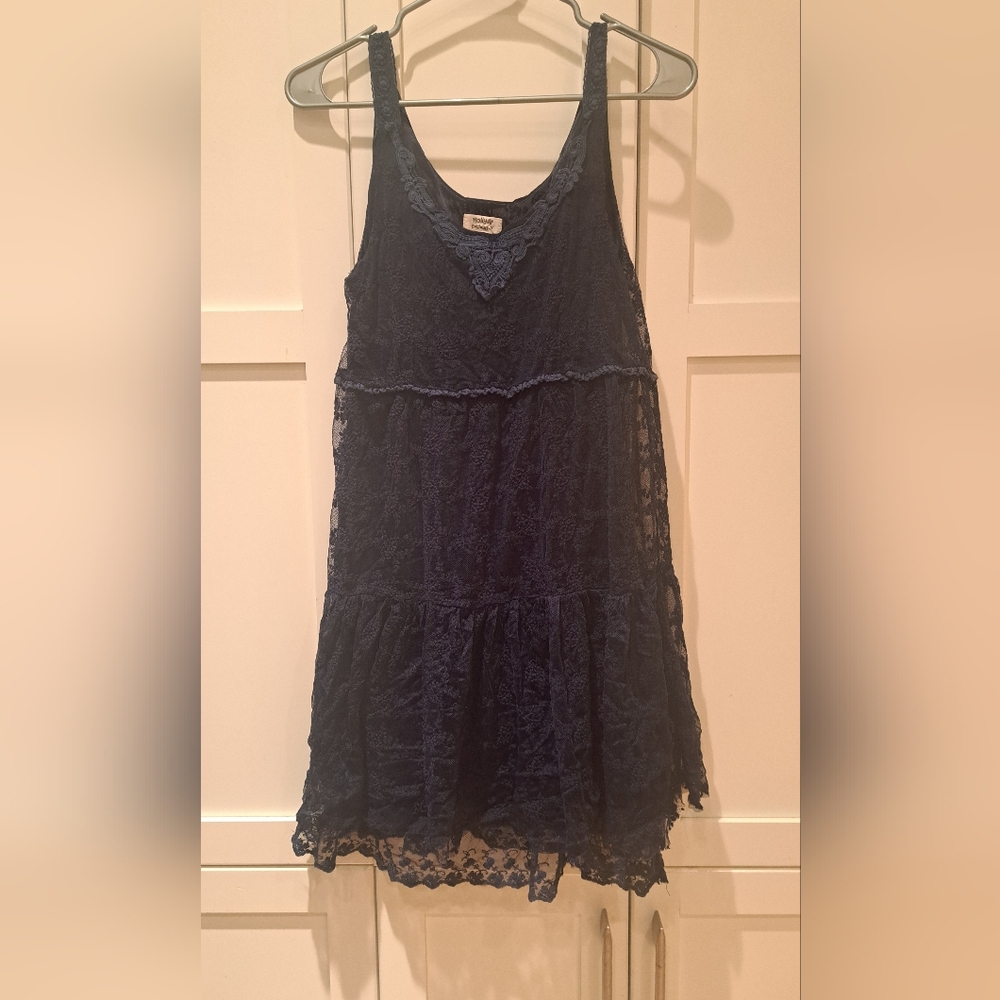 027- Molly Bracken Navy Lace Dress - Picture 1 of 7